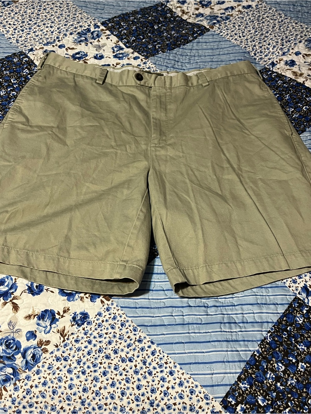 Orvis Men’s Size 40 Chino Green Shorts